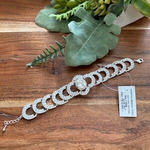 Bridal bracelet‎ NWT rhinestone shinny clasp